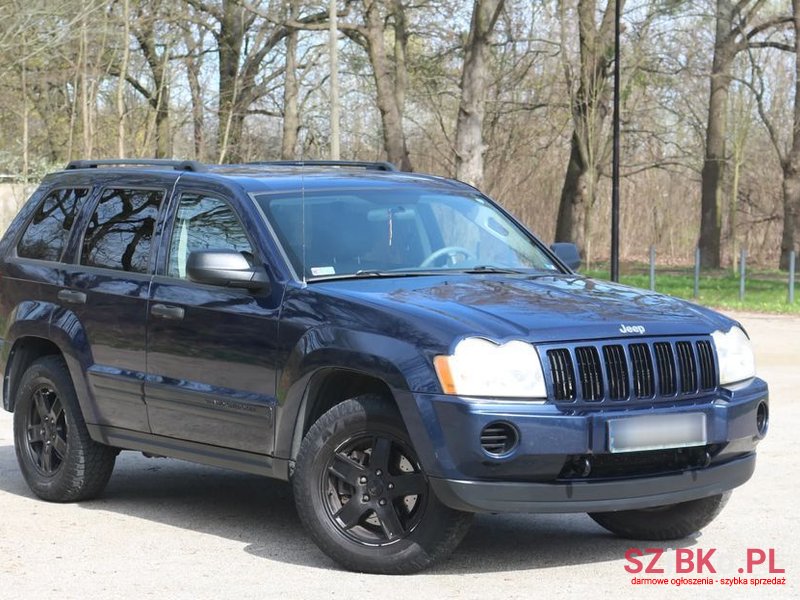 2005' Jeep Grand Cherokee photo #1