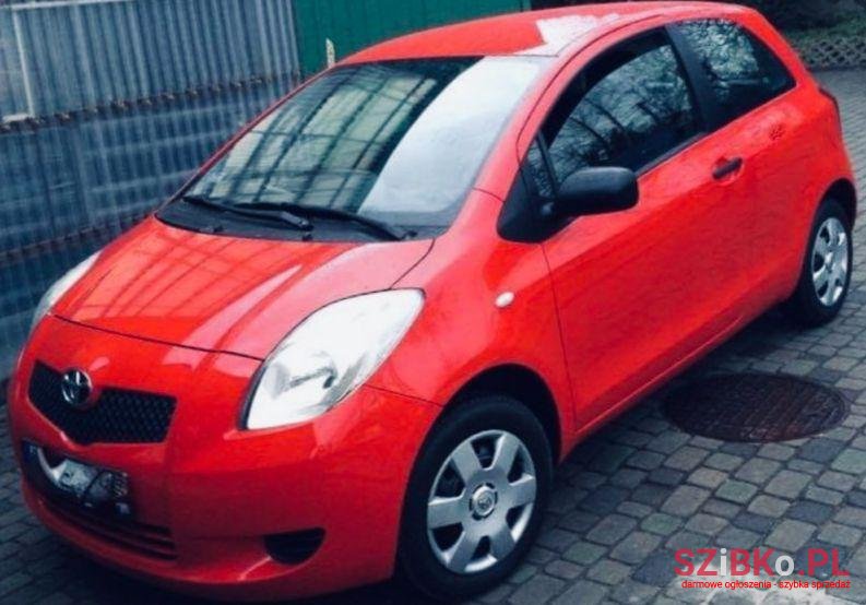 2006' Toyota Yaris photo #1