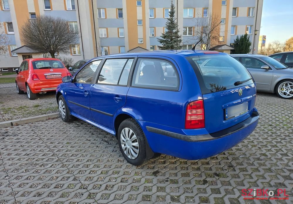 2004' Skoda Octavia 1.9 Tdi Tour photo #3