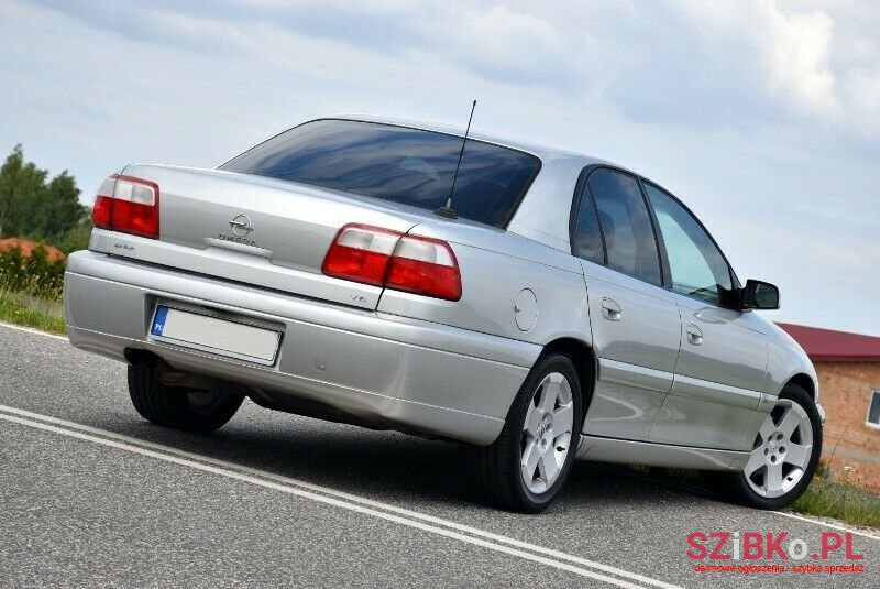 2000' Opel Omega photo #3