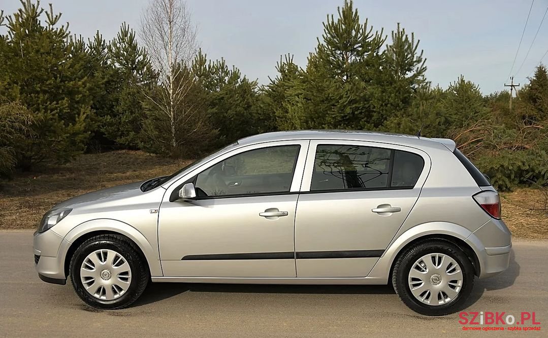 2004' Opel Astra photo #5