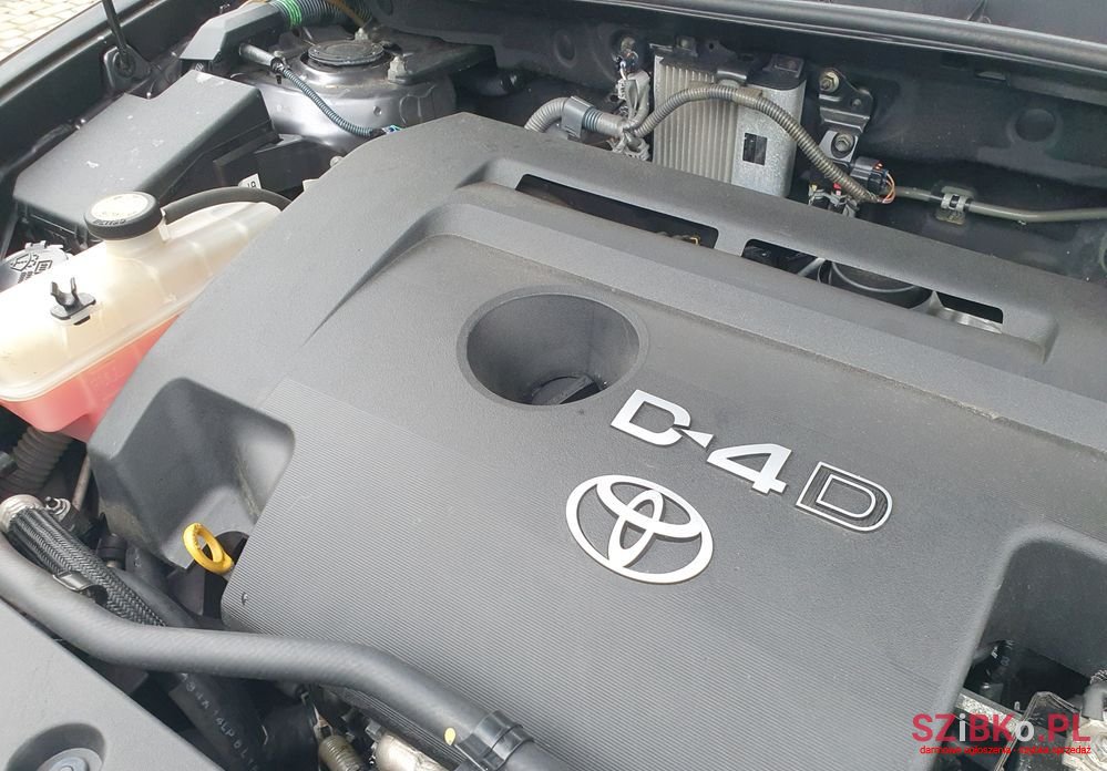 2009' Toyota RAV4 2.2 D-4D 4X4 photo #5