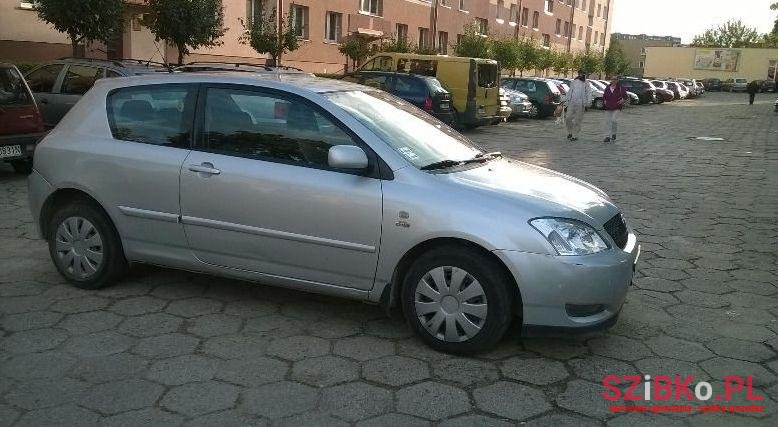 2002' Toyota Corolla photo #1