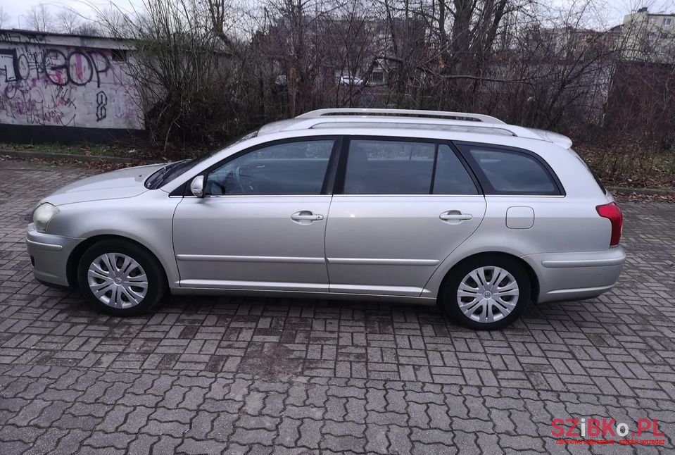 2007' Toyota Avensis photo #1