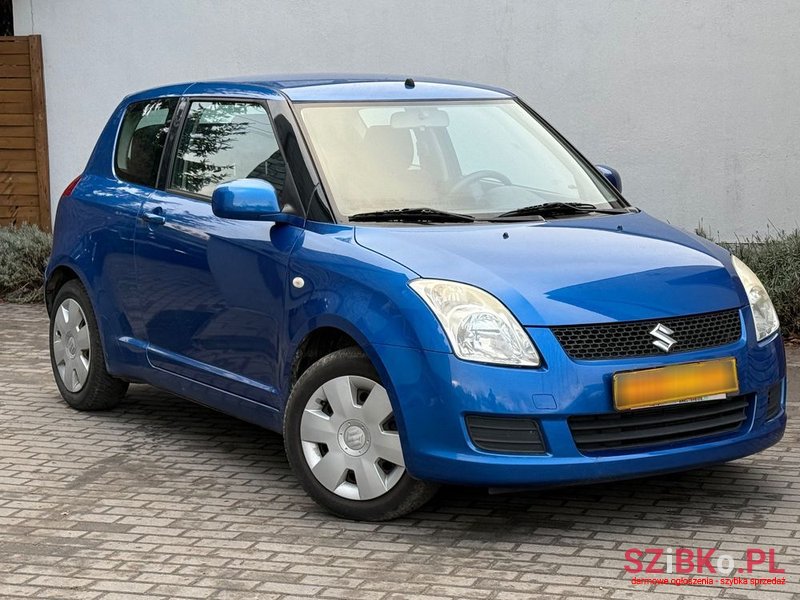 2010' Suzuki Swift 1.3 Comfort+ photo #1