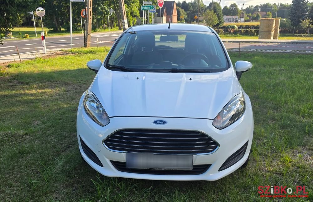 2014' Ford Fiesta 1.25 Trend Edition photo #2