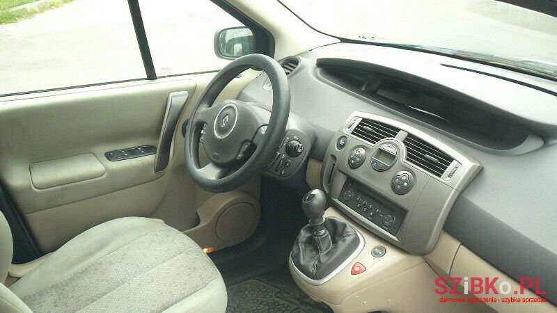 2006' Renault Scenic photo #5