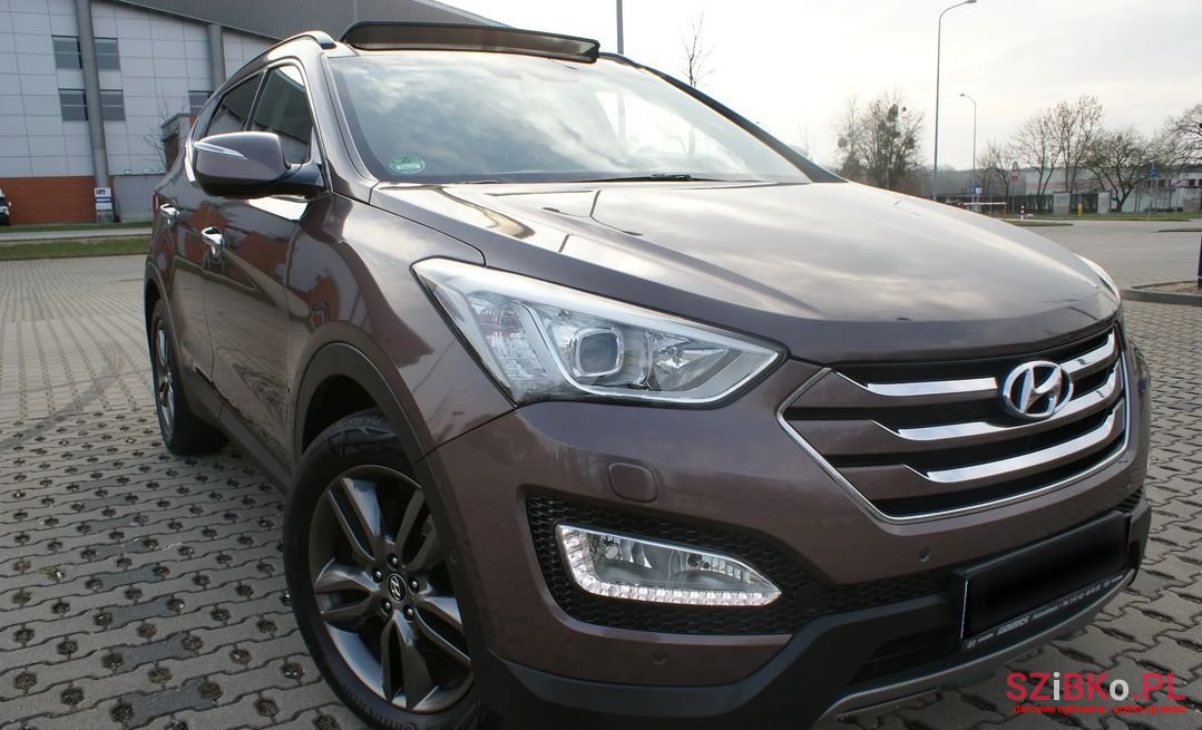 2014' Hyundai Santa Fe photo #1