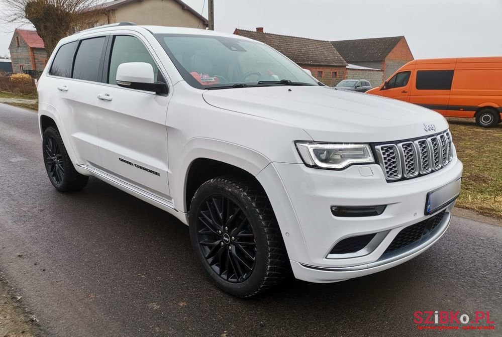 2017' Jeep Grand Cherokee photo #3