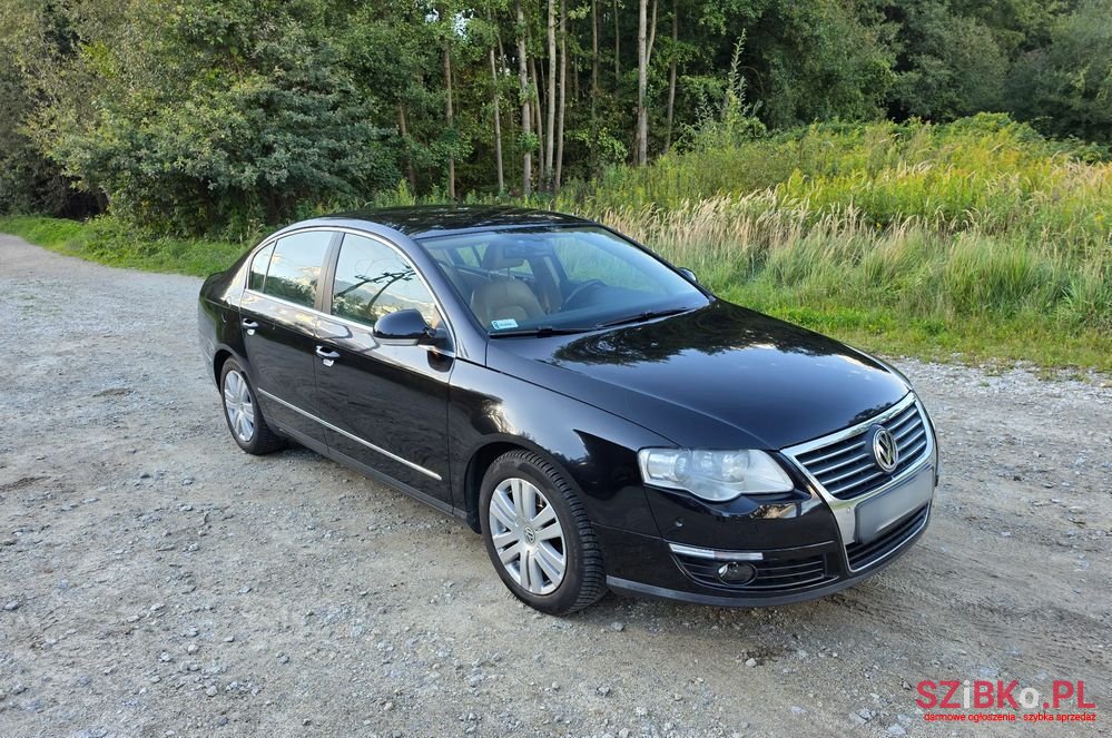 2008' Volkswagen Passat photo #1