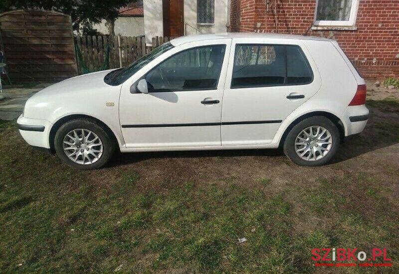 1999' Volkswagen Golf photo #1