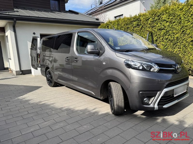 2018' Toyota ProAce Verso photo #4