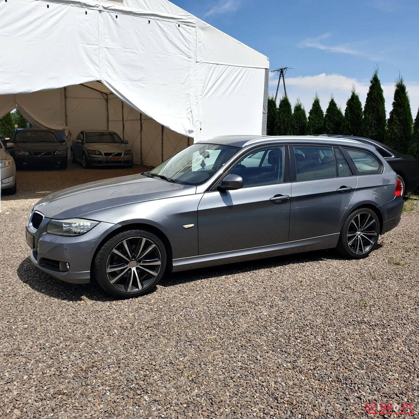 2011' BMW 3 Series photo #4