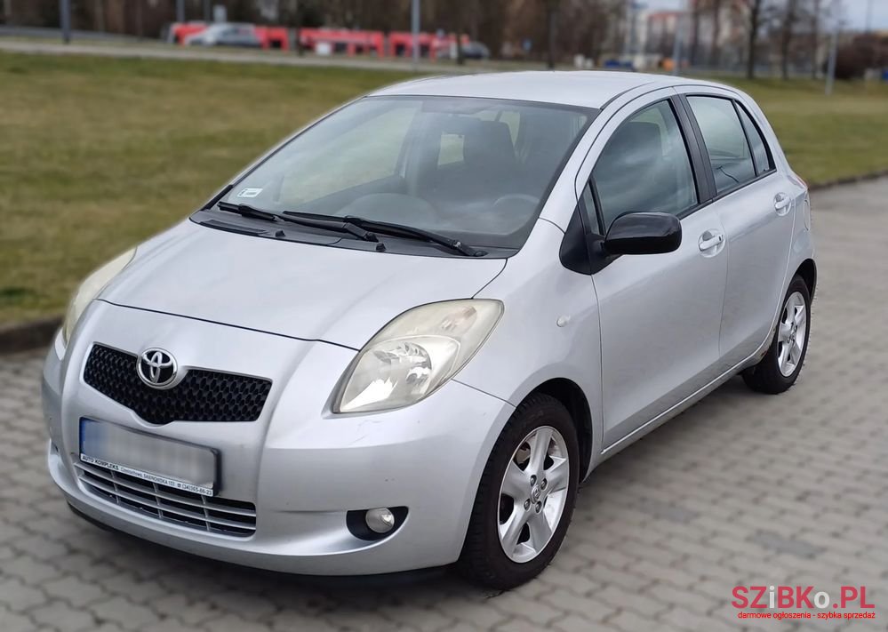 2006' Toyota Yaris 1.3 photo #1