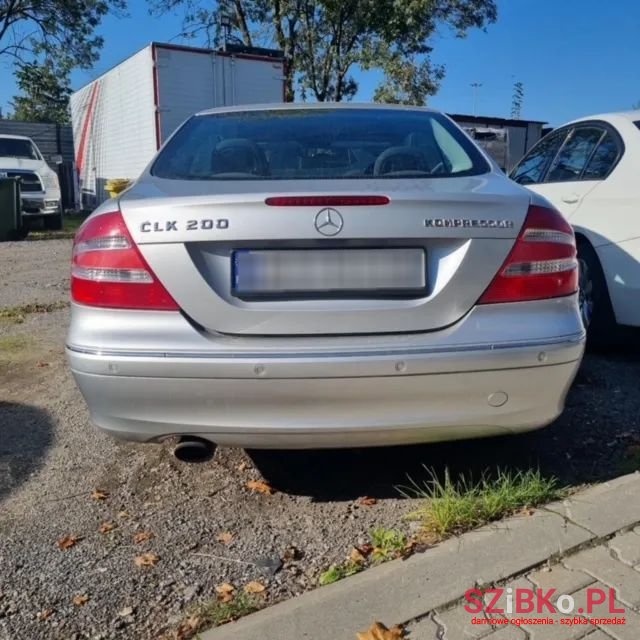 2005' Mercedes-Benz CLK photo #2