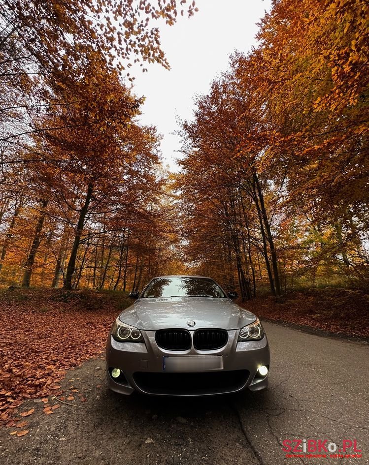 2004' BMW 5 Series 525D photo #1