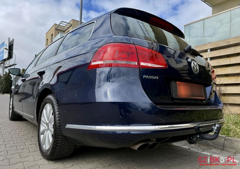 2013' Volkswagen Passat photo #3