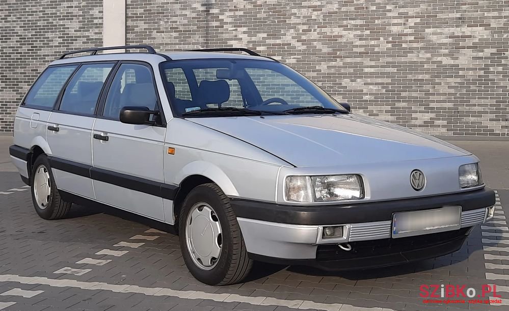 1992' Volkswagen Passat photo #2