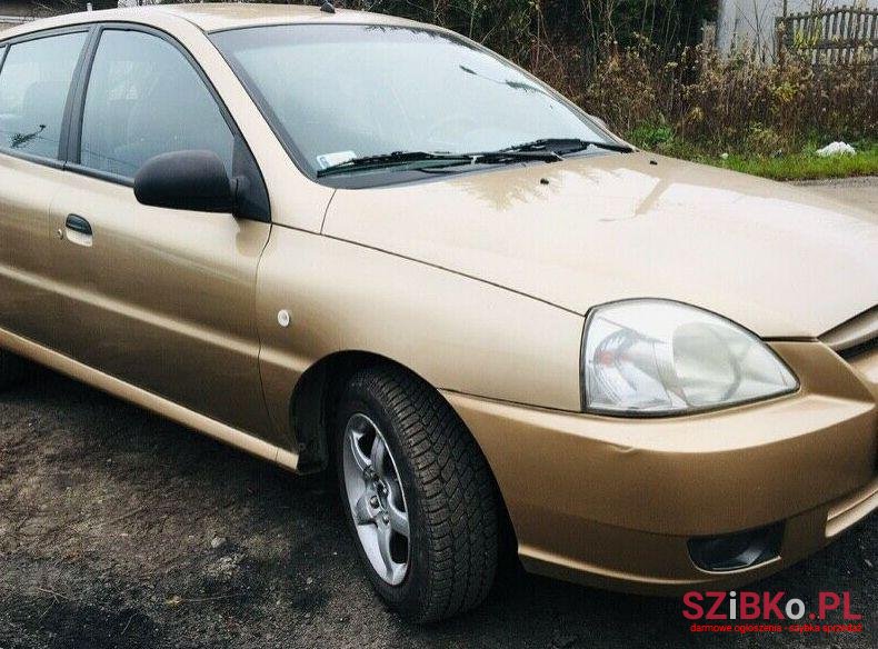 2003' Kia Rio photo #4