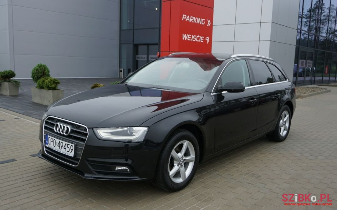 2013' Audi A4 photo #1