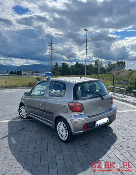 2004' Toyota Yaris Sport photo #3
