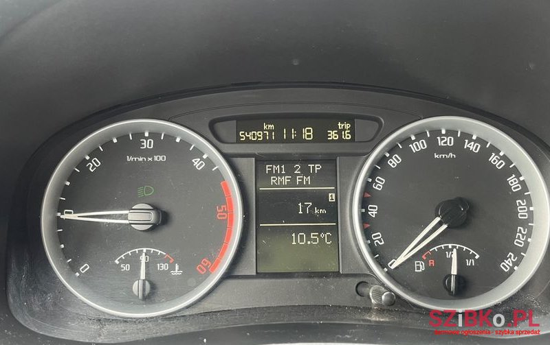 2009' Skoda Roomster 1.9 Tdi photo #5