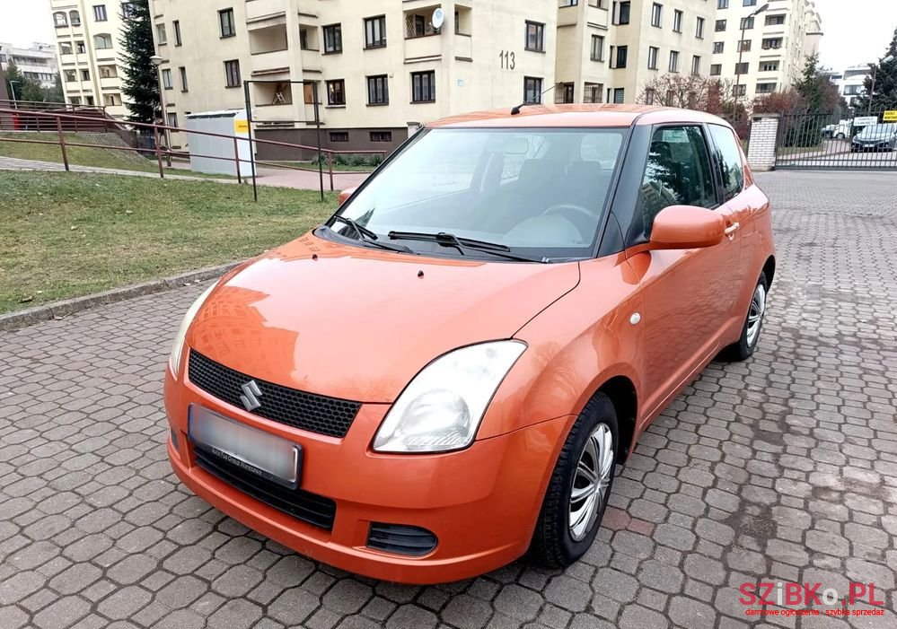 2005' Suzuki Swift 1.3 Comfort Xl photo #1