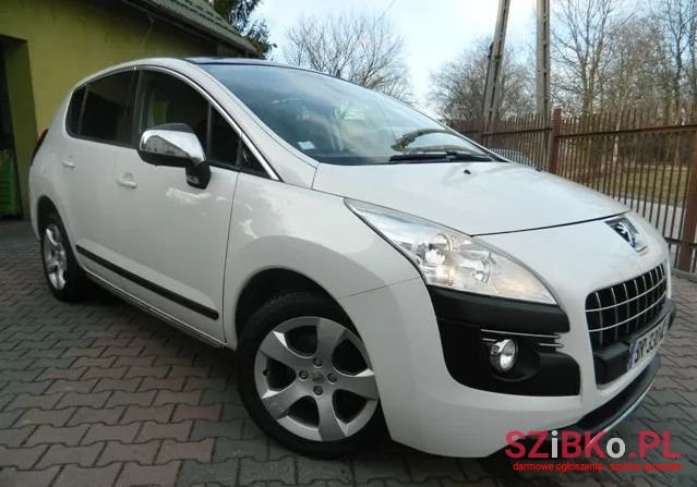 2011' Peugeot 3008 photo #1