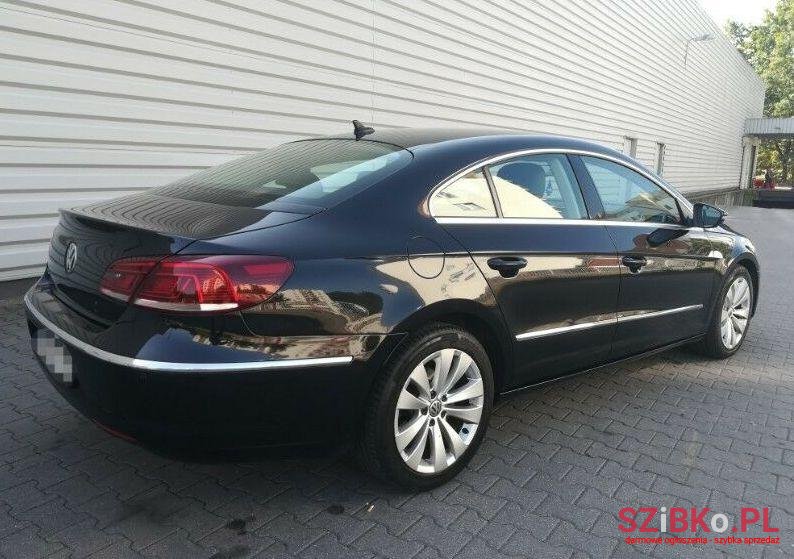 2012' Volkswagen Passat photo #1