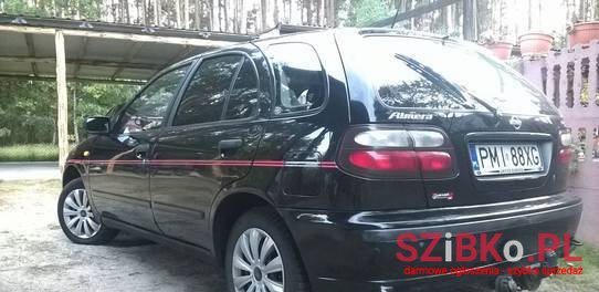 2007' Nissan Almera photo #2