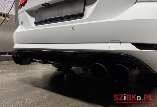 2017' Volkswagen Golf photo #3