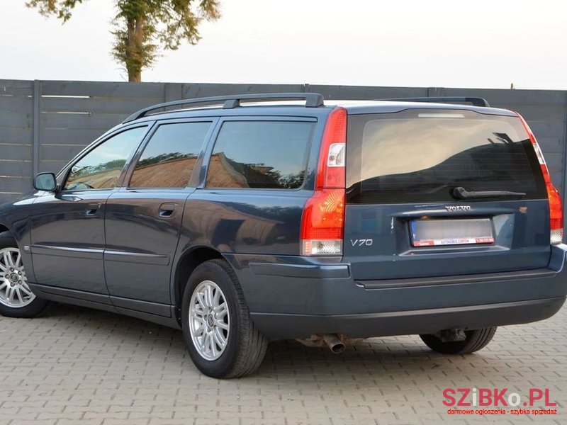 2005' Volvo V70 photo #2