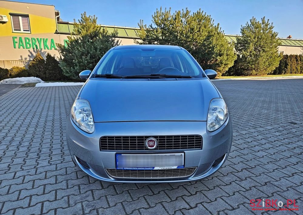 2009' Fiat Grande Punto 1.4 8V Speed photo #3