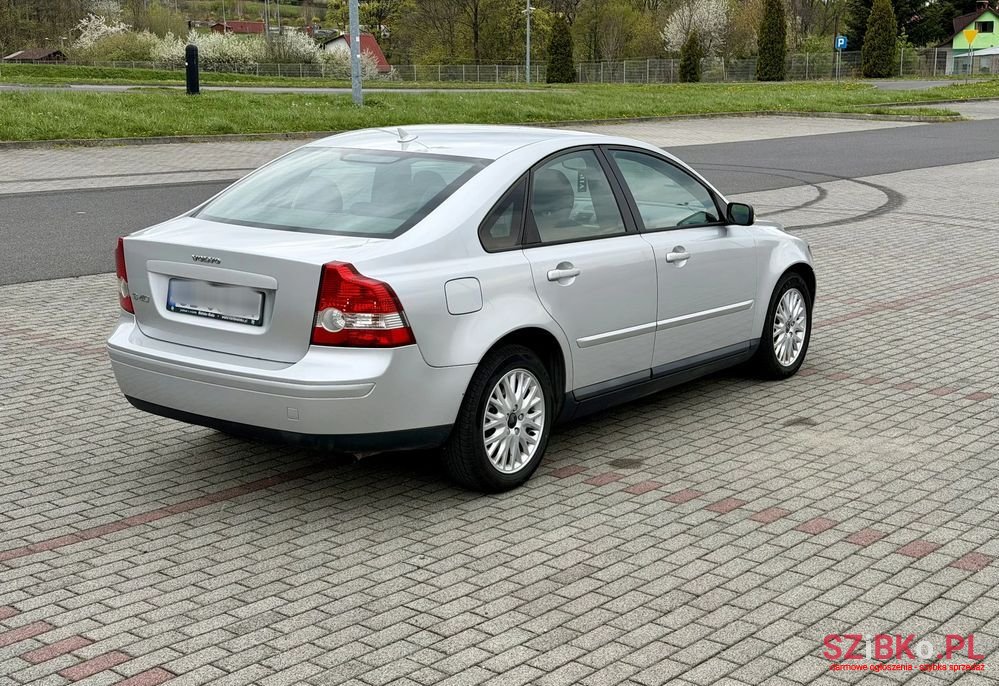 2003' Volvo S40 2.4I photo #4