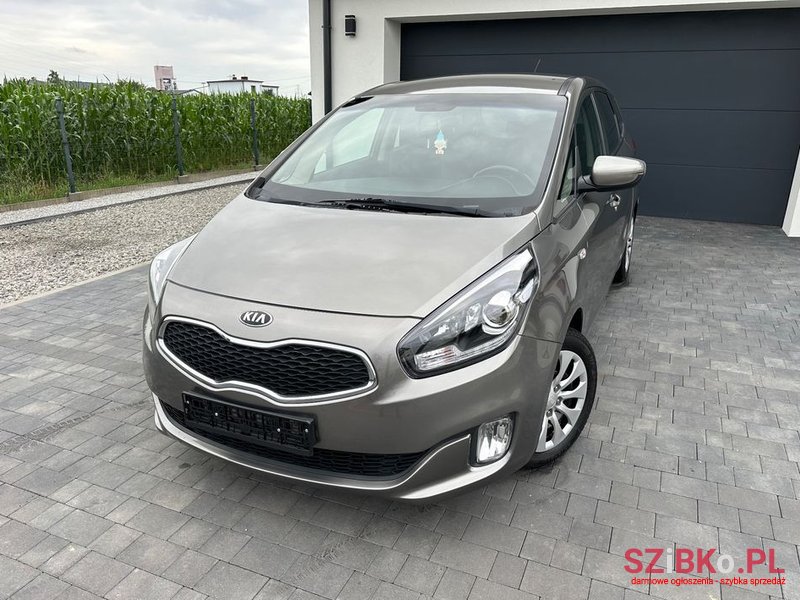 2013' Kia Carens photo #2