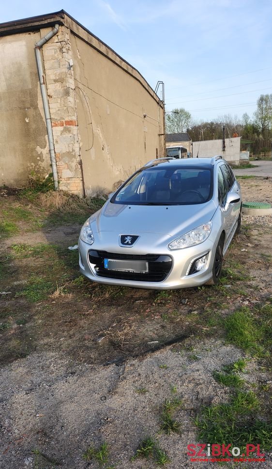 2011' Peugeot 308 1.6 Trendy photo #1