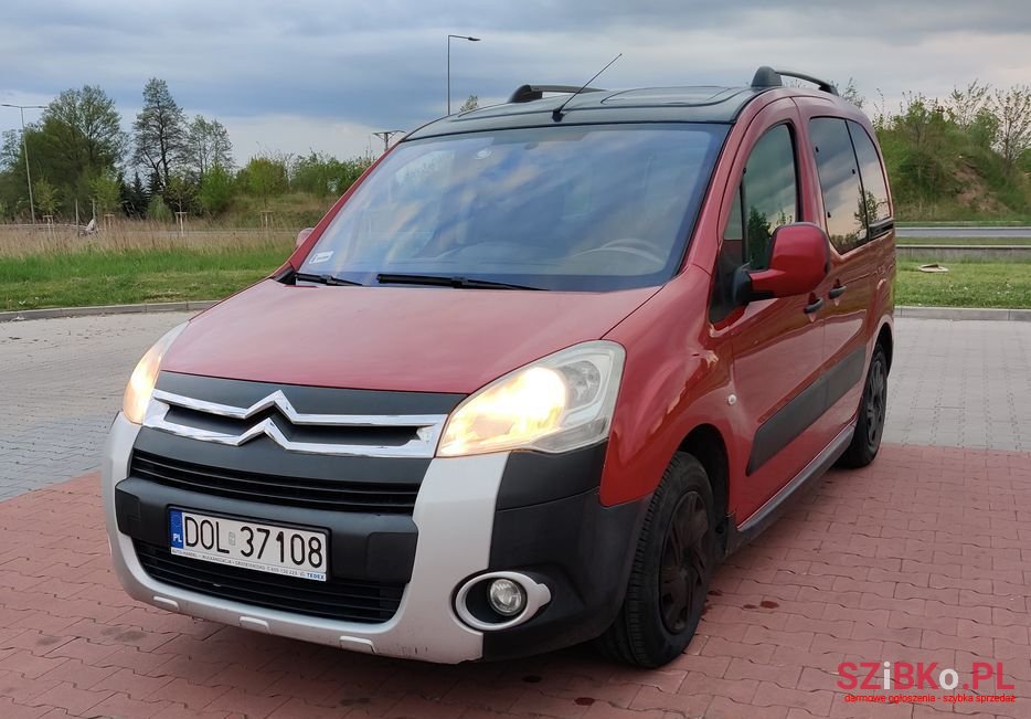 2011' Citroen Berlingo photo #5
