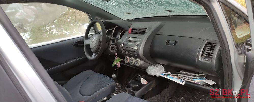 2005' Honda Jazz photo #4