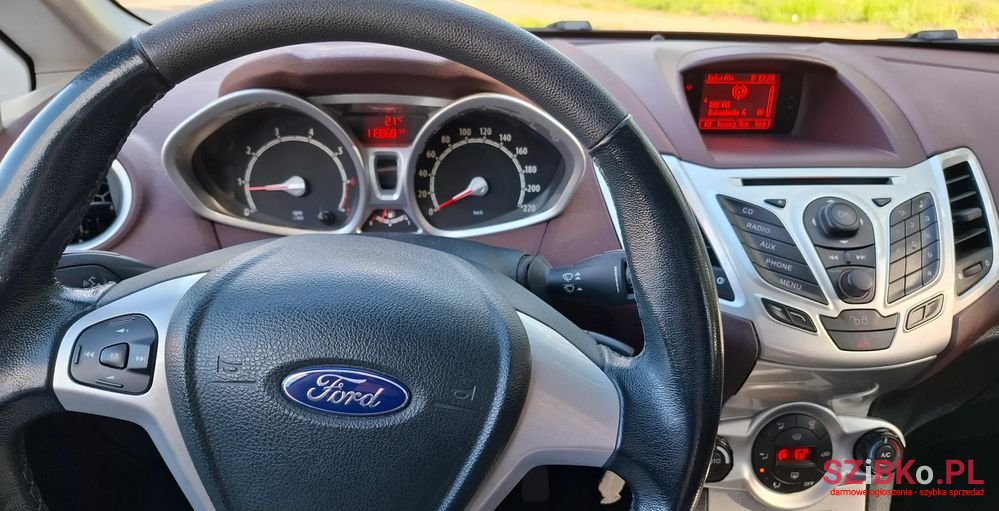 2009' Ford Fiesta 1.4 Titanium photo #4