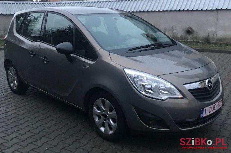 2010' Opel Meriva photo #1