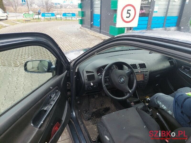 2001' SEAT Ibiza photo #5