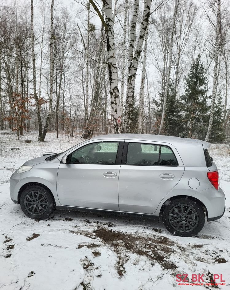 2010' Toyota Urban Cruiser 1.33 Sol photo #4