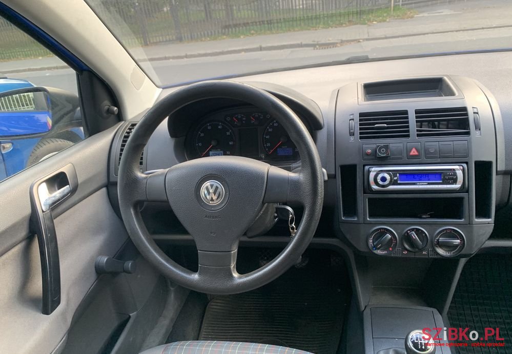 2007' Volkswagen Polo photo #3