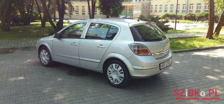 2007' Opel Astra photo #3