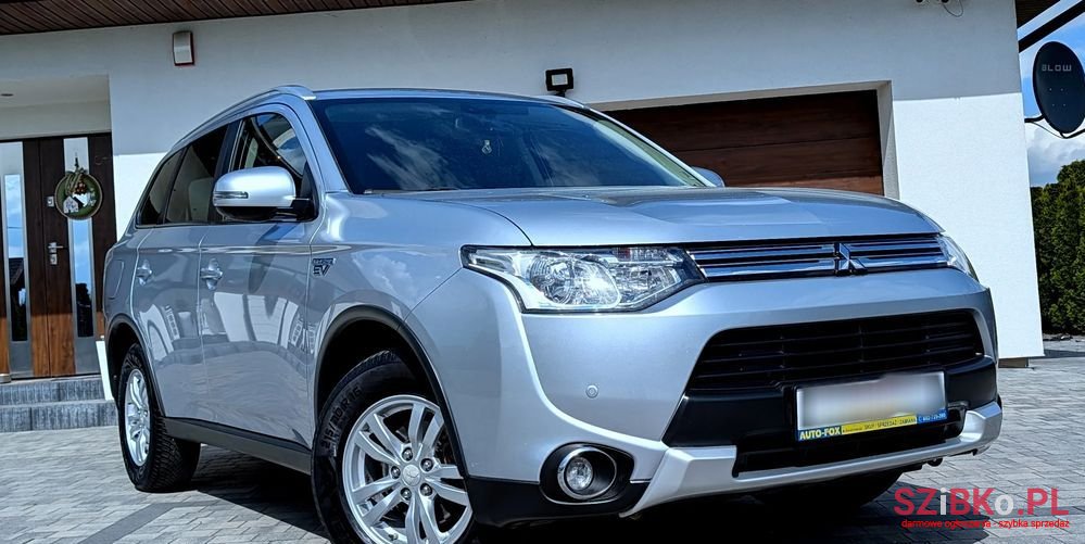 2015' Mitsubishi Outlander Instyle Navi + photo #4