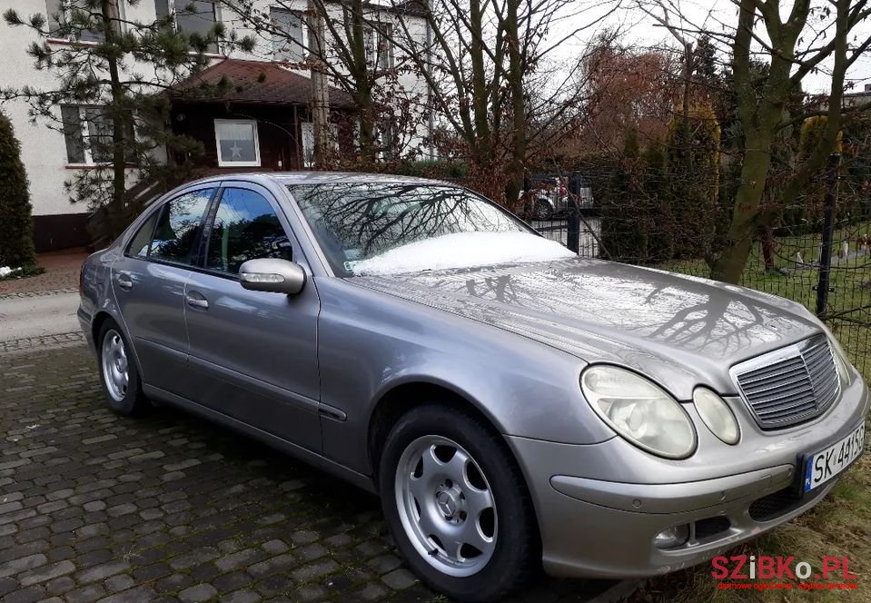 2005' Mercedes-Benz E-Class photo #1
