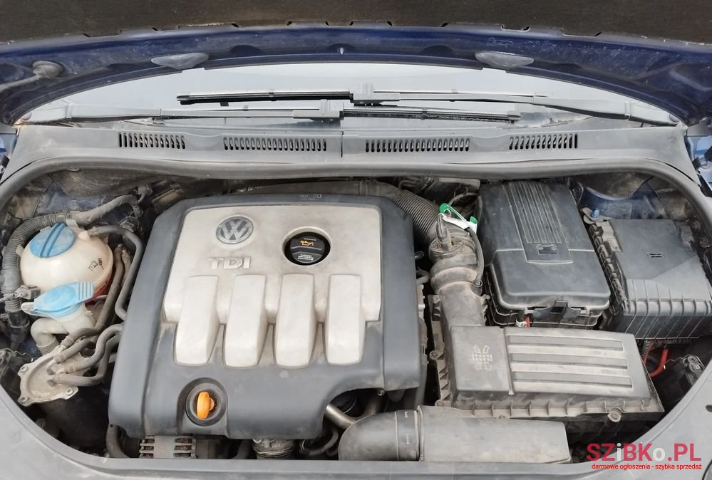 2006' Volkswagen Golf Plus 2.0 Tdi Edition photo #3