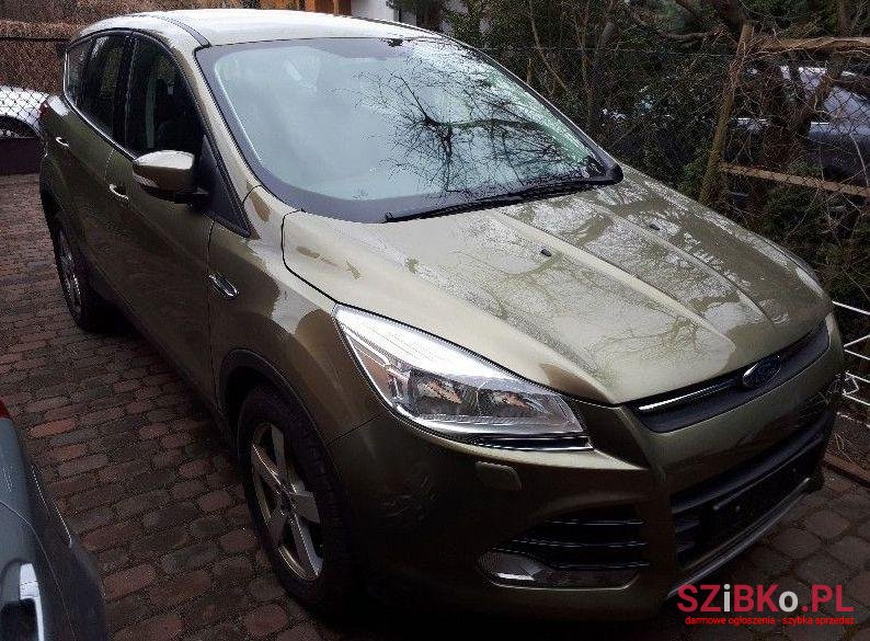2014' Ford Kuga photo #2