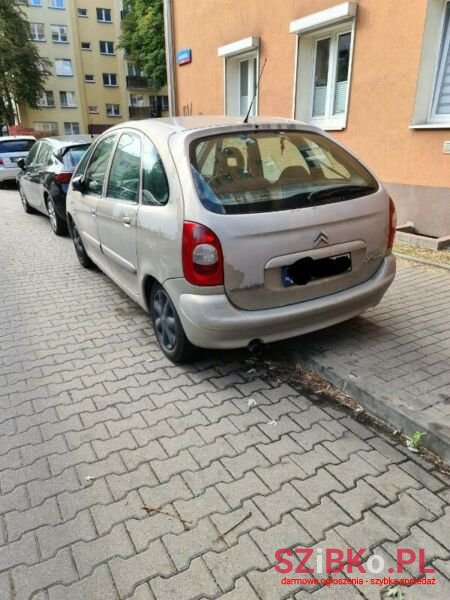 2003' Citroen Xsara Picasso photo #2