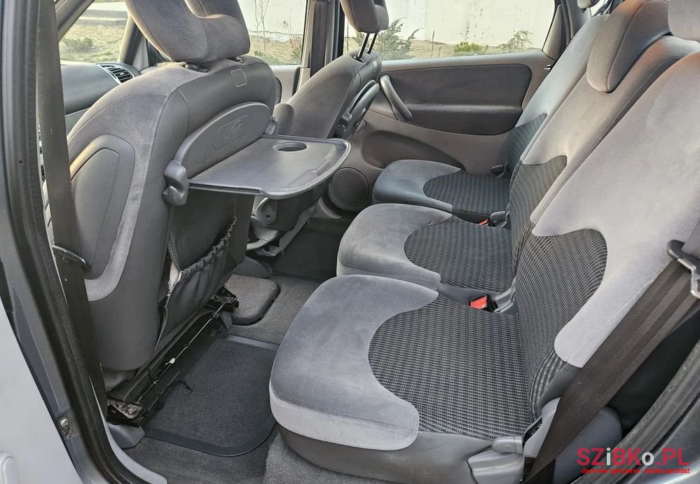 2008' Citroen Xsara Picasso photo #4